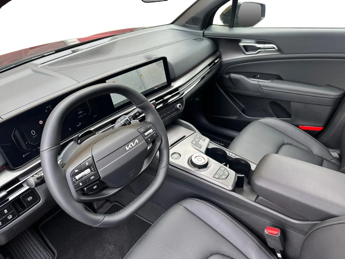 1.6 T-GDi Hybrid Black Edition Advanced | TIJDELIJK ACTIE MODEL| DIRECT LEVERBAAR | 3000,- INRUILVOORDEEL | Panorama Schuif/Kanteldak | Elektrisch verstelbare Stoelen |