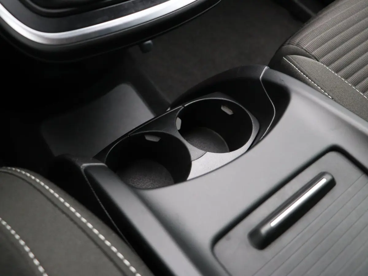 1.3 TCe Business Zen | volledig dealer onderhouden | 1ste eigenaar | Achteruitrijcamera | Parkeersensoren voor en achter | Navigatie | Dodehoekwaarschuwing |