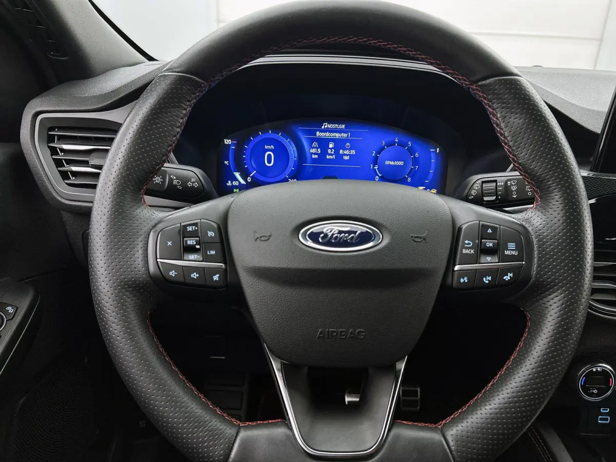 1.5 EcoBoost ST-Line | Trekhaak | Airco | 19 Inch Velgen | Navigatie | Parkeersensoren |