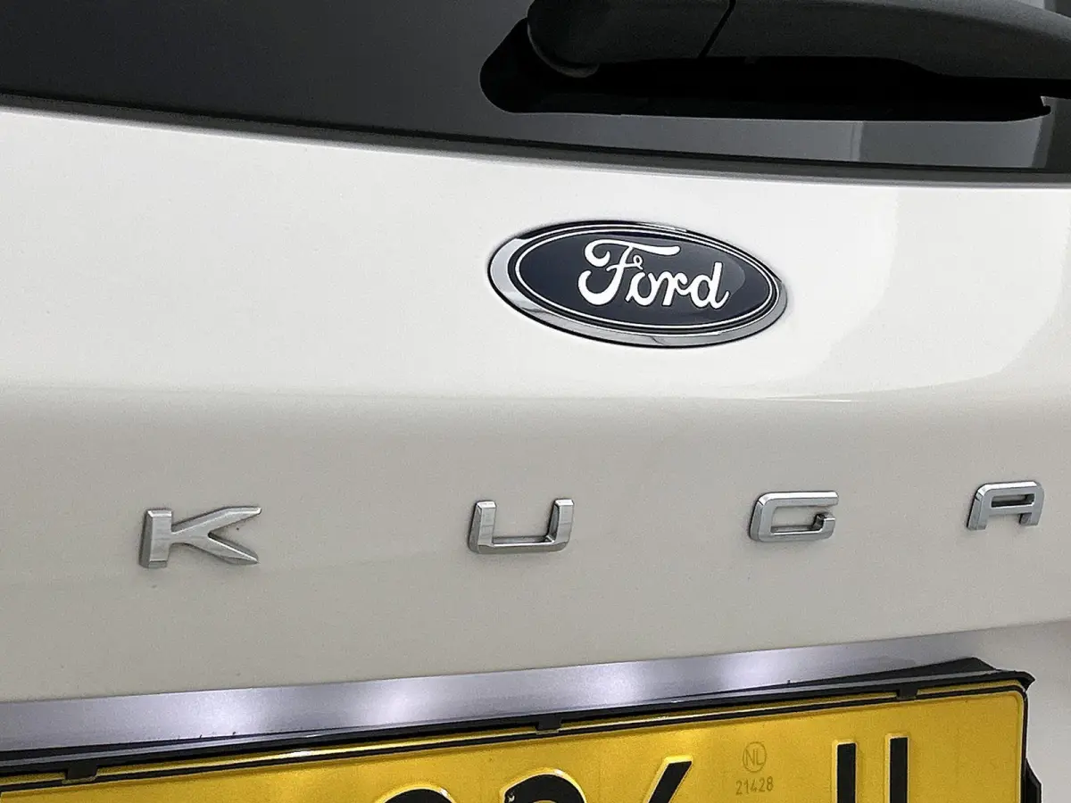 1.5 EcoBoost ST-Line | Trekhaak | Airco | 19 Inch Velgen | Navigatie | Parkeersensoren |