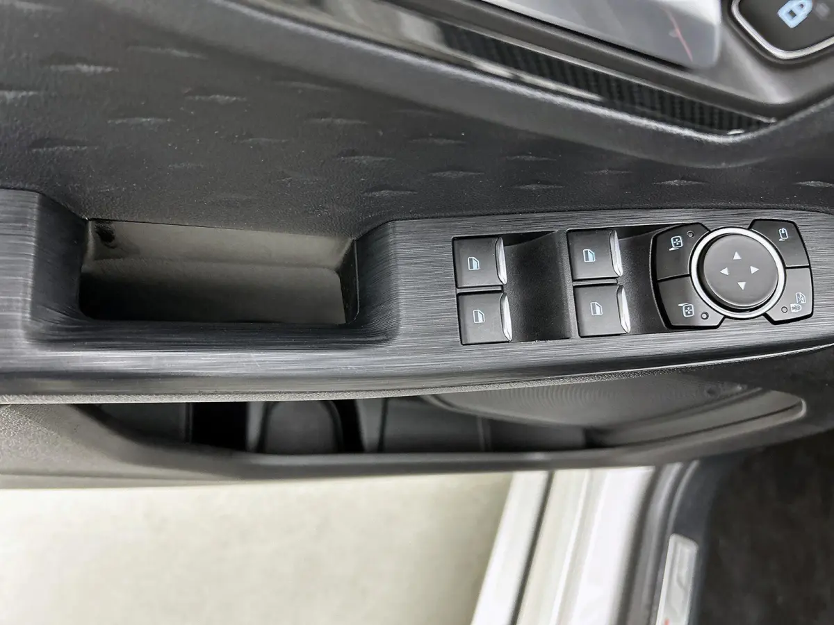 1.5 EcoBoost ST-Line | Trekhaak | Airco | 19 Inch Velgen | Navigatie | Parkeersensoren |
