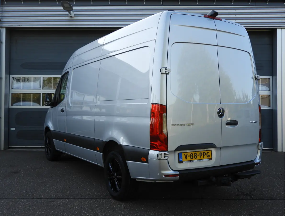 317 1.9 CDI L2H2 RWD AUT | 3.5t TREKHAAK | LED | CRUISE | CAMERA | MBUX