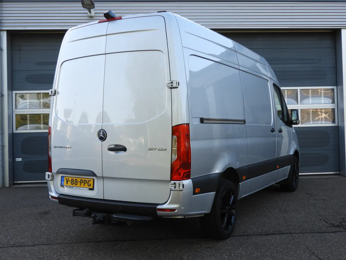 317 1.9 CDI L2H2 RWD AUT | 3.5t TREKHAAK | LED | CRUISE | CAMERA | MBUX