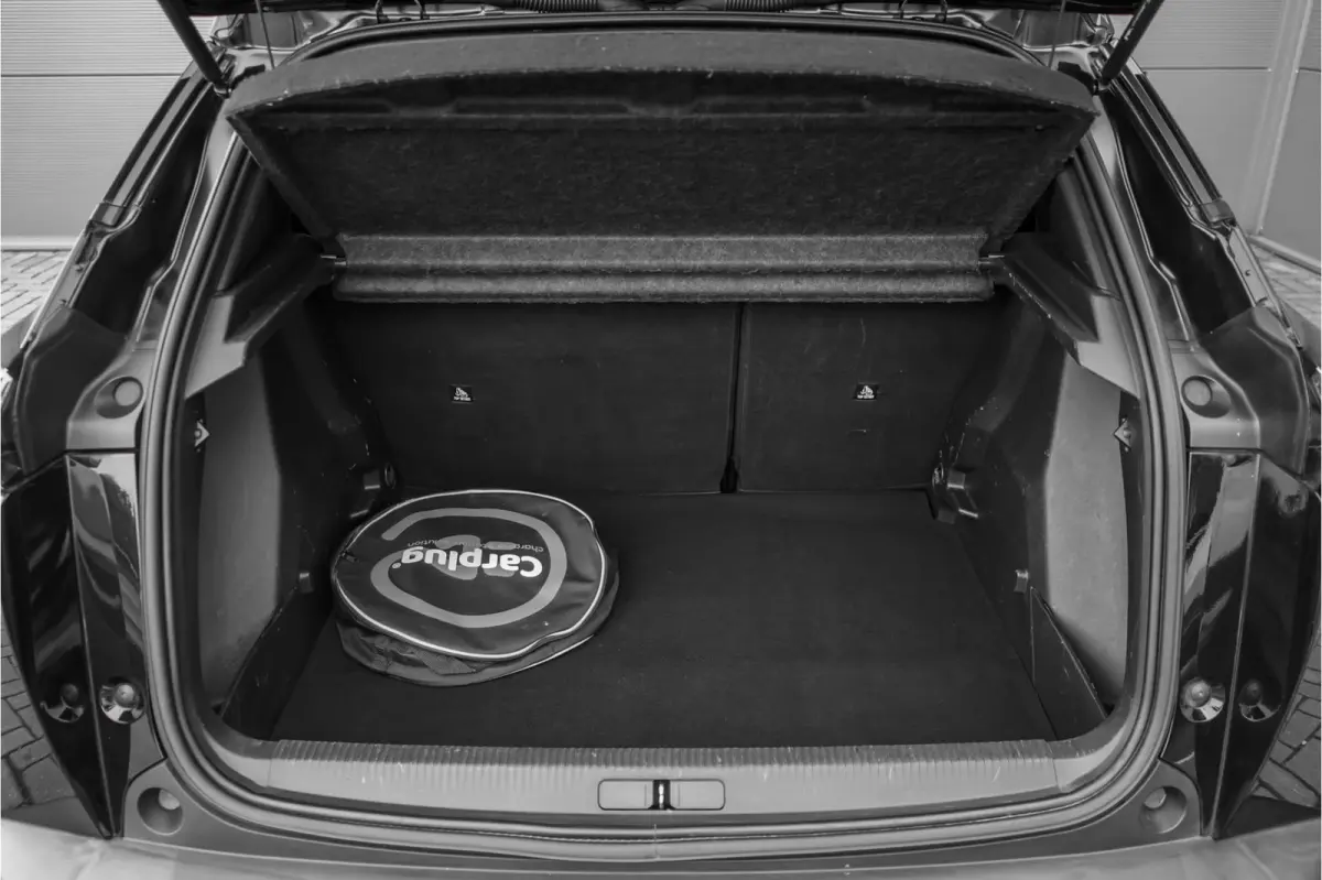 EV Active 50 kWh Climate Stoelverw Camera