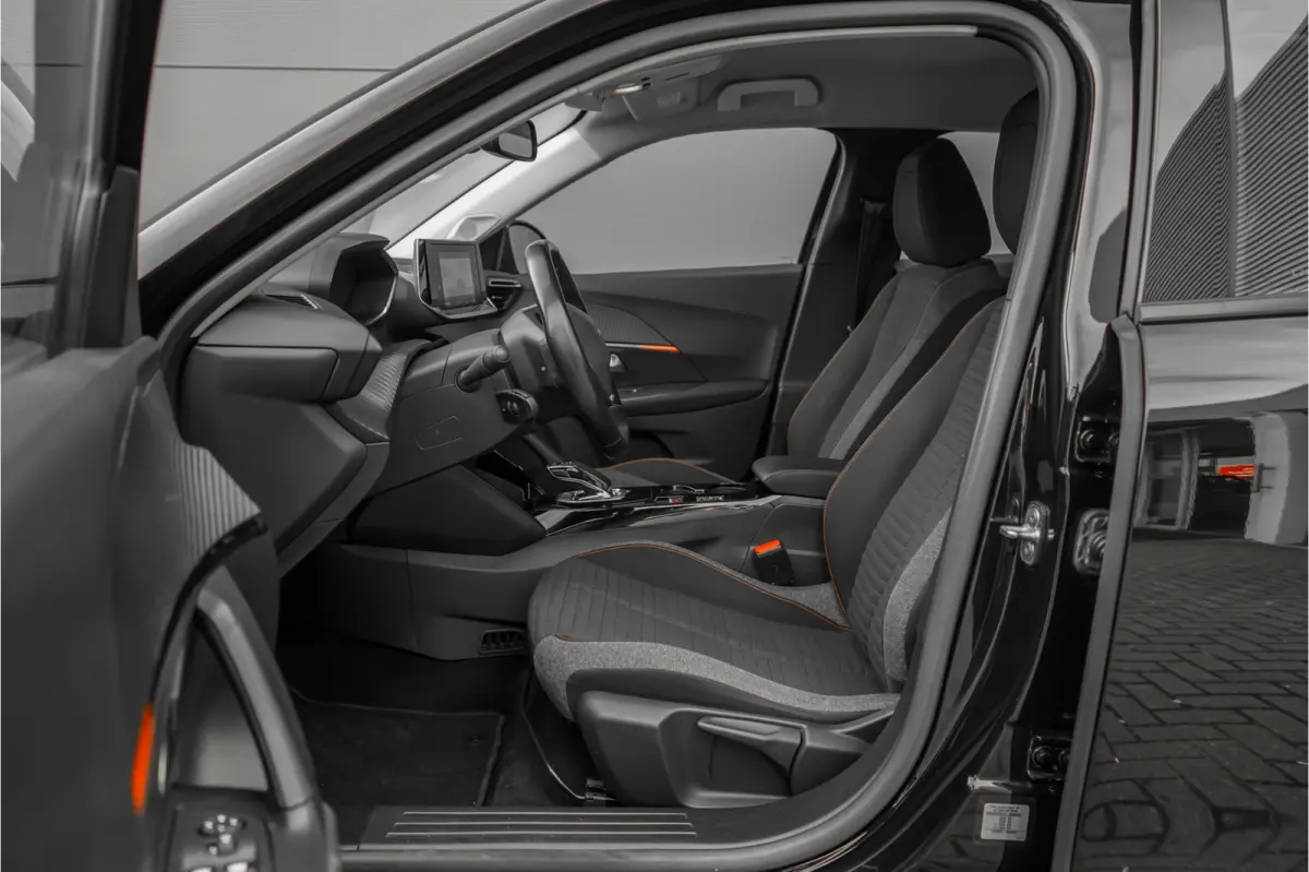 EV Active 50 kWh Climate Stoelverw Camera
