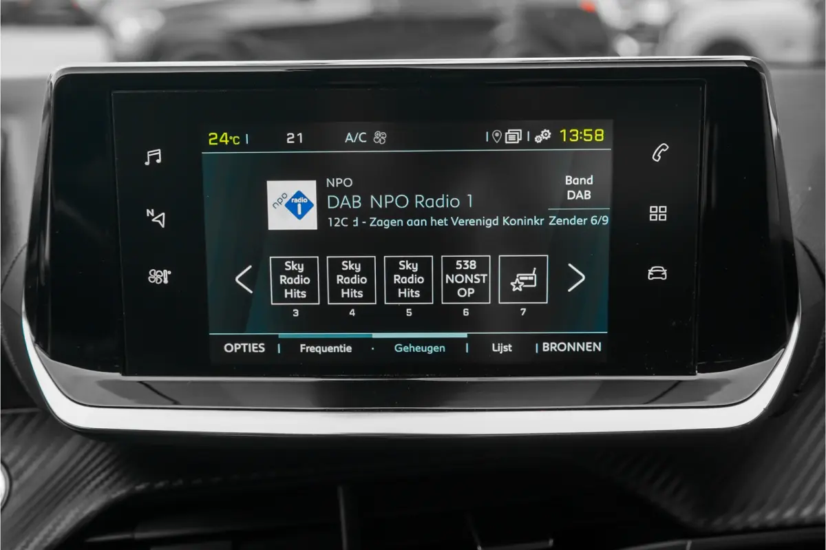 EV Active 50 kWh Climate Stoelverw Camera