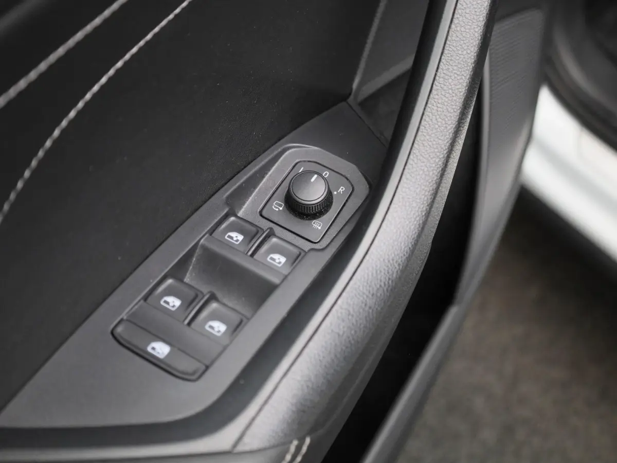 1.5 TSI Business Edition | Apple Carplay / Android Auto | Automaat | Climate Control | Achteruitrijcamera | Trekhaak |