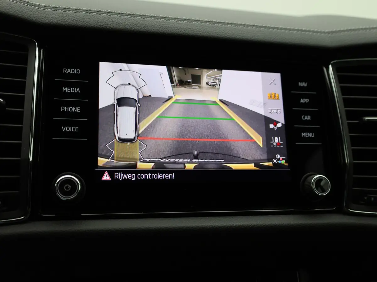 1.5 TSI Business Edition | Apple Carplay / Android Auto | Automaat | Climate Control | Achteruitrijcamera | Trekhaak |