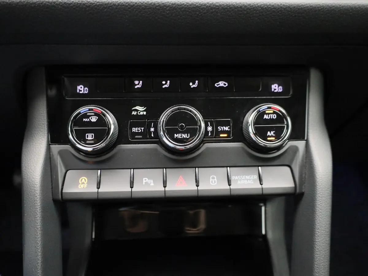 1.5 TSI Business Edition | Apple Carplay / Android Auto | Automaat | Climate Control | Achteruitrijcamera | Trekhaak |