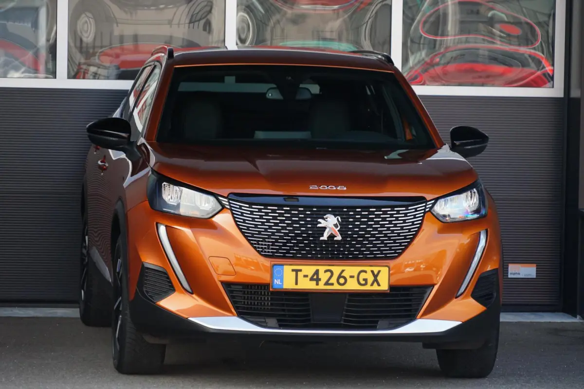 1.2 PureTech Allure, NL, aut. cam. CarPlay, LED