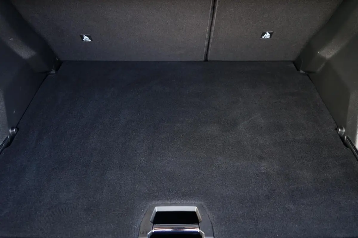 1.2 PureTech Allure, NL, aut. cam. CarPlay, LED