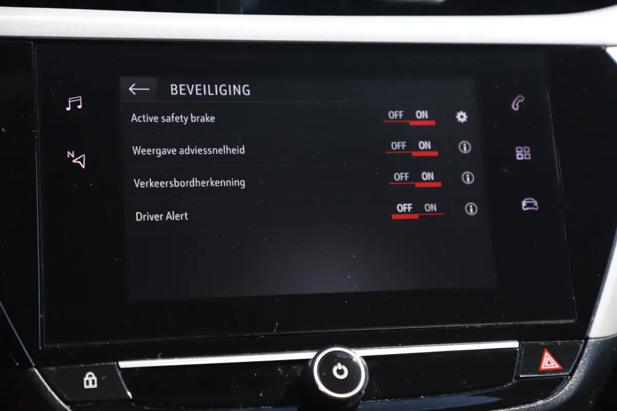 1.2 Edition 102PK NIEUWE DB RIEM! Navigatie Carplay Android Airco Cruise 16 inch LMV All-Season Banden!