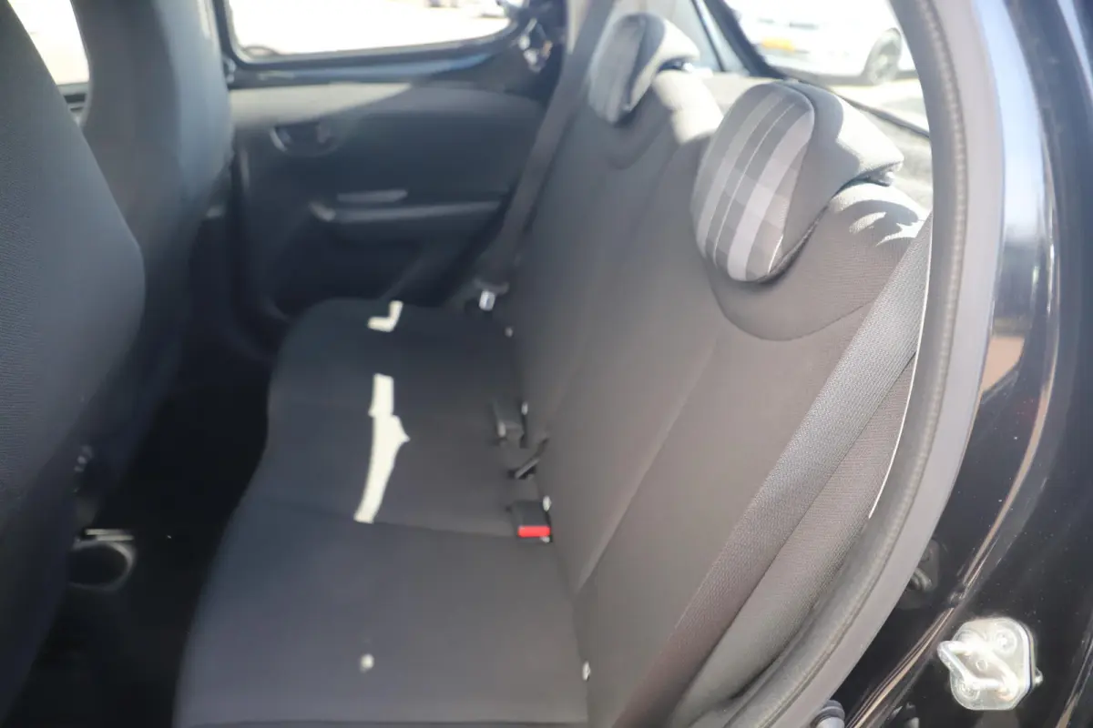 1.0 e-VTi Active Airco Radio Bluetooth Elektrische Ramen
