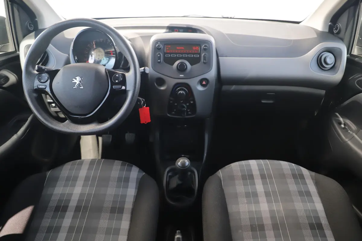 1.0 e-VTi Active Airco Radio Bluetooth Elektrische Ramen