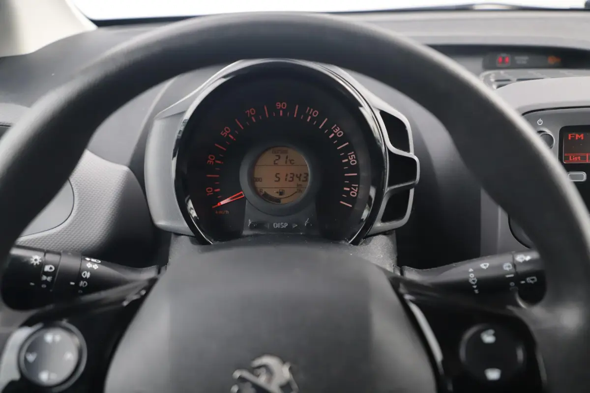 1.0 e-VTi Active Airco Radio Bluetooth Elektrische Ramen