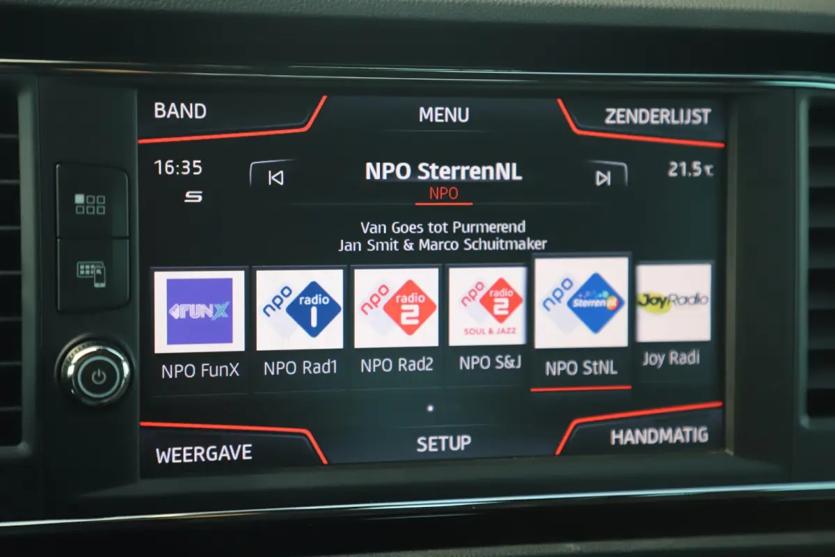 1.5 TSI FR Business Intense 131PK Virtual Cockpit 18 inch LMV Half Leder Beats Audio Navigatie Clima Cruise Sfeerverlichting