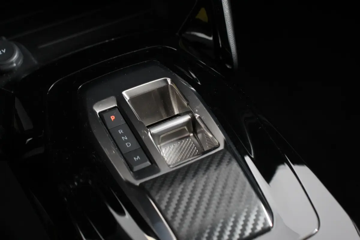 1.2 PureTech 130pk Automaat Allure Navigatie Climate Control Lichtmetalen Velgen Parkeersensoren Cruise Control