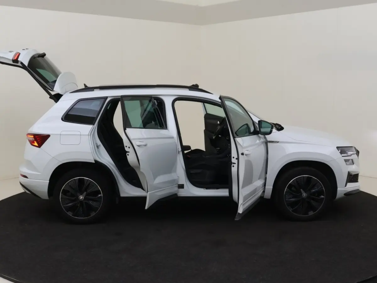 1.5 TSI Sportline Business Automaat 150PK Sportpakket Panorama Nieuwe Banden