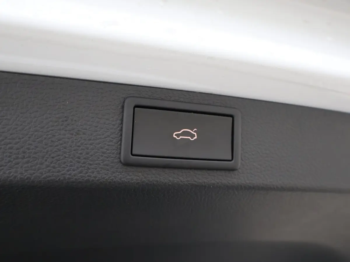 1.5 TSI Sportline Business Automaat 150PK Sportpakket Panorama Nieuwe Banden