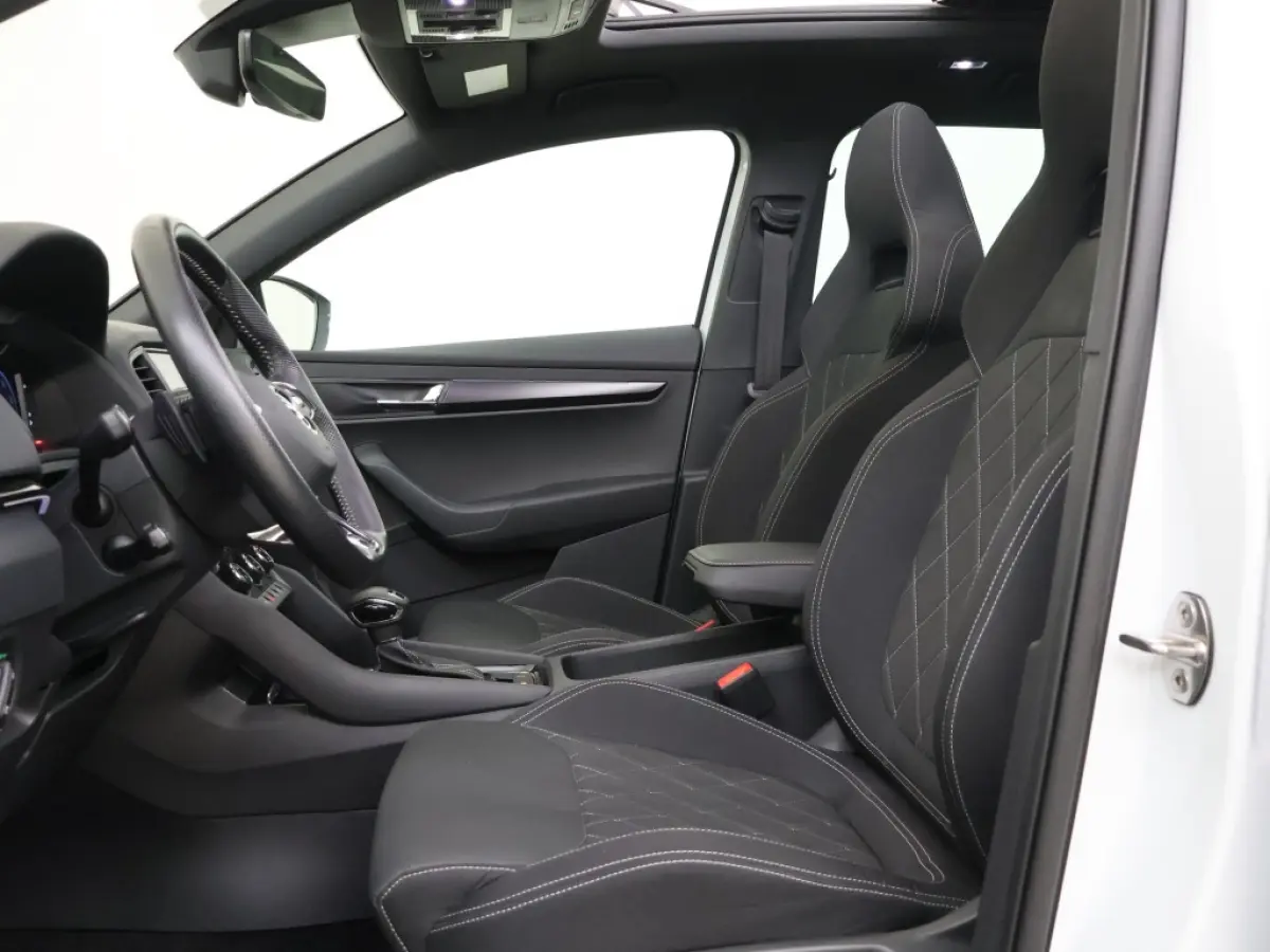 1.5 TSI Sportline Business Automaat 150PK Sportpakket Panorama Nieuwe Banden