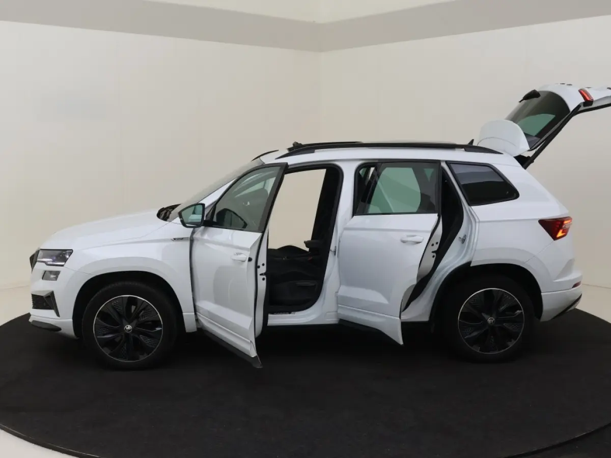 1.5 TSI Sportline Business Automaat 150PK Sportpakket Panorama Nieuwe Banden