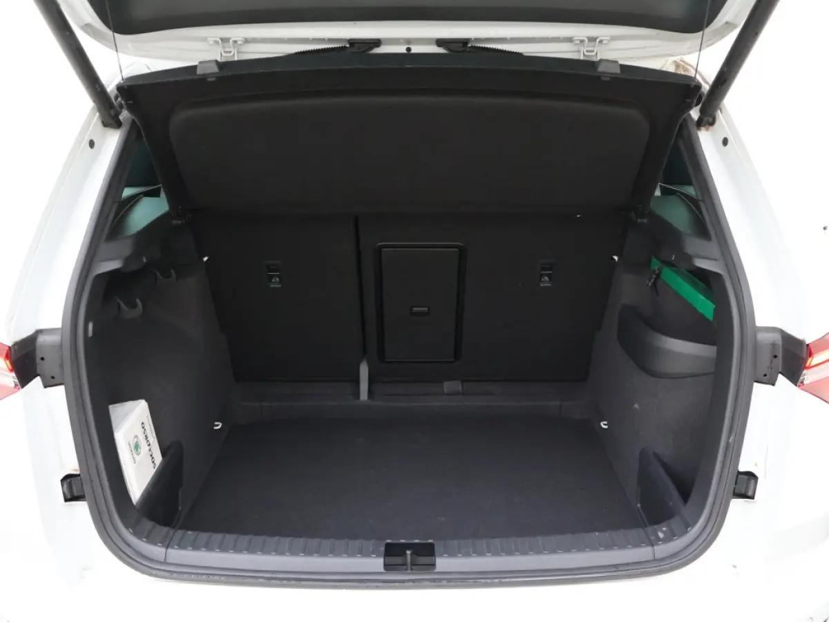 1.5 TSI Sportline Business Automaat 150PK Sportpakket Panorama Nieuwe Banden