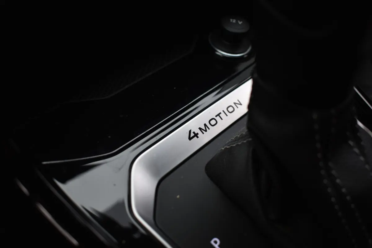 R 2.0 TSI 300PK DSG 4MOTION R-SPORT LEDER/CAMERA/NAVI/VIRTUAL