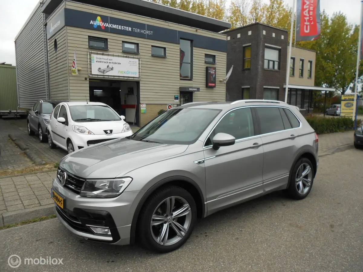 1.4 TSI Connected Series, R-Line, Apple Car Play