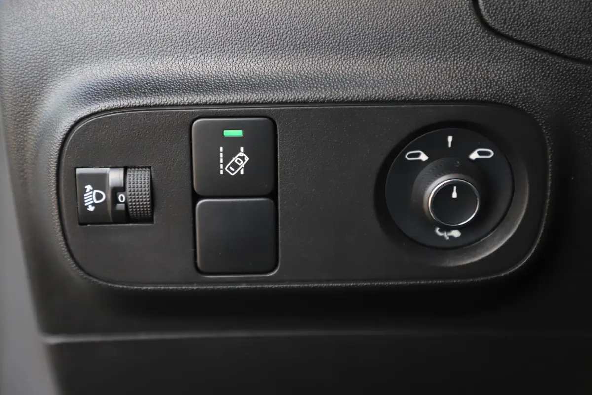 1.2 PureTech S&S Feel Edition Carplay Android Navigatie Climate Cruise Control Rijstrooksensor Parkeersensor
