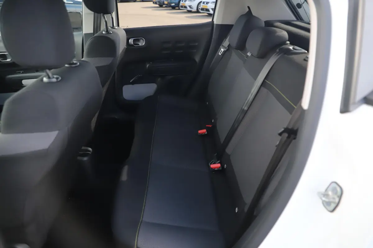 1.2 PureTech S&S Feel Edition Carplay Android Navigatie Climate Cruise Control Rijstrooksensor Parkeersensor