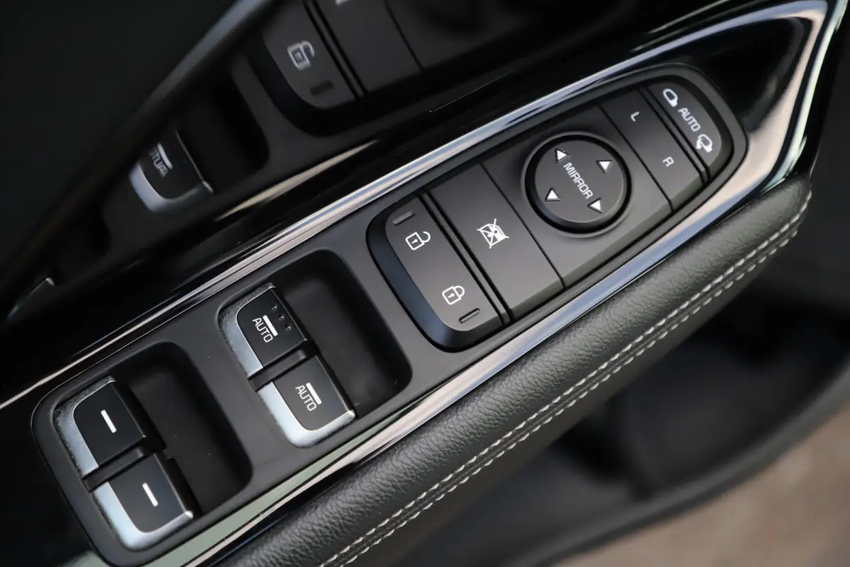 1.6 GDi Hybrid DynamicLine Half Leder Carplay Android Navigatie Achteruitrijcamera Climate Cruise Control Rijstrooksensor Parkeersensor