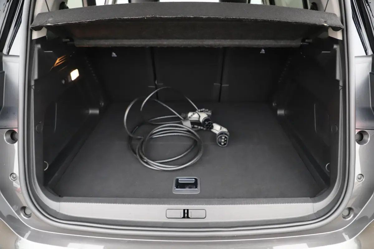 1.6 Plug-in Hybrid 225 Business Plus Automaat 19 inch LMV Half Leder Navigatie Achteruitrijcamera Carplay android