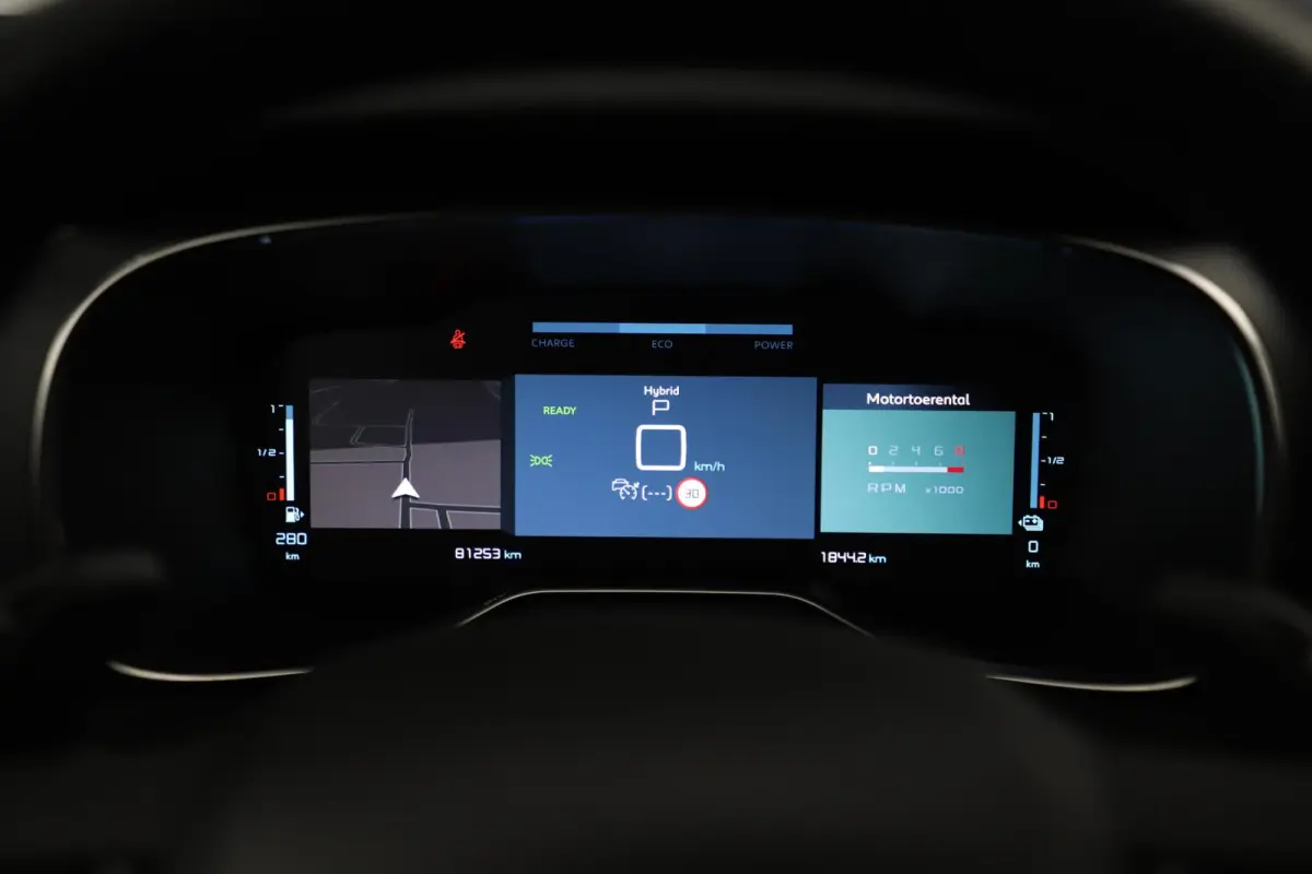 1.6 Plug-in Hybrid 225 Business Plus Automaat 19 inch LMV Half Leder Navigatie Achteruitrijcamera Carplay android