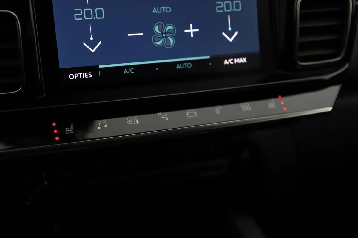 1.6 Plug-in Hybrid 225 Business Plus Automaat 19 inch LMV Half Leder Navigatie Achteruitrijcamera Carplay android
