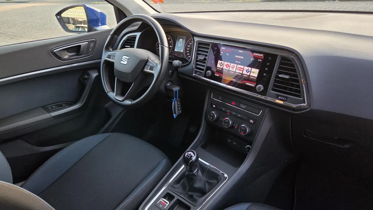 1.0 EcoTSI Style Business Intense Carplay Cruise Control Climate Control 17inch LM NAP van 1e eigenaar!