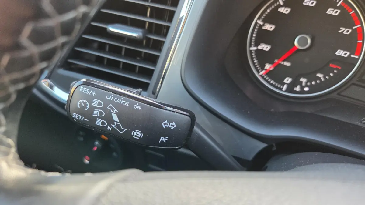 1.0 EcoTSI Style Business Intense Carplay Cruise Control Climate Control 17inch LM NAP van 1e eigenaar!