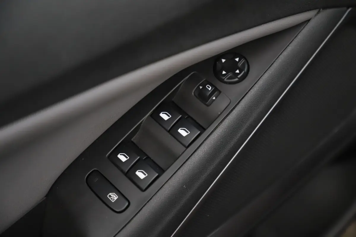 1.2 Innovation NIEUWE DB RIEM! Carplay Android Navigatie Climate Cruise Control Rijstrooksensor