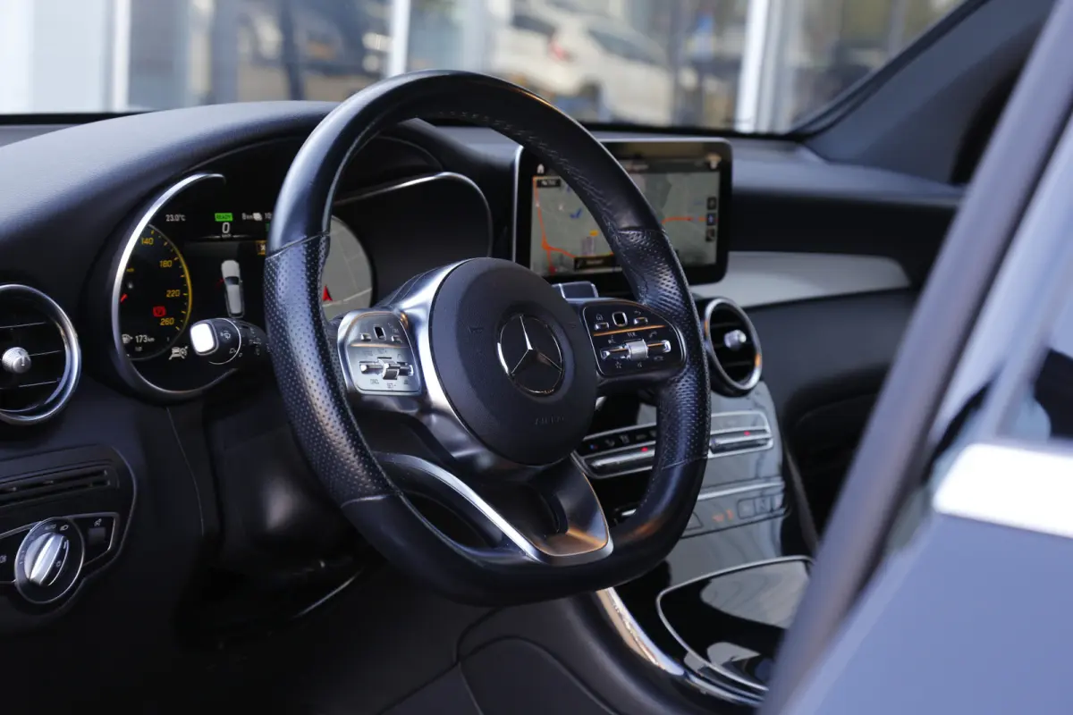 4MATIC AMG Plug in hybride*Perfect MB Onderh.*BTW*ACC/Sfeerverl./Digi. Klokken/AMG Grille/Stoelverw./Stoelkoeling/Camera/Elek. Klep/DAB/LED/Dodehoek/Parkeersens.V+A/19 inch LM*