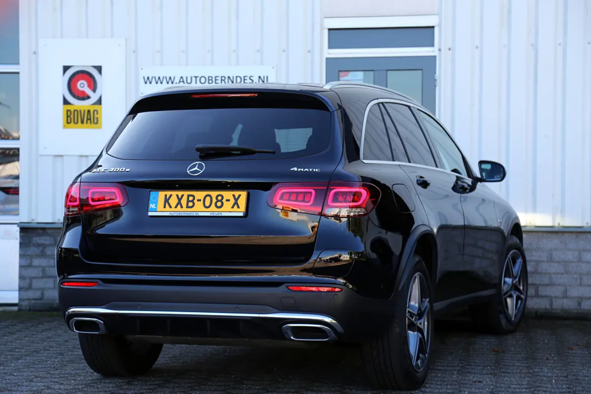 4MATIC AMG Plug in hybride*Perfect MB Onderh.*BTW*ACC/Sfeerverl./Digi. Klokken/AMG Grille/Stoelverw./Stoelkoeling/Camera/Elek. Klep/DAB/LED/Dodehoek/Parkeersens.V+A/19 inch LM*
