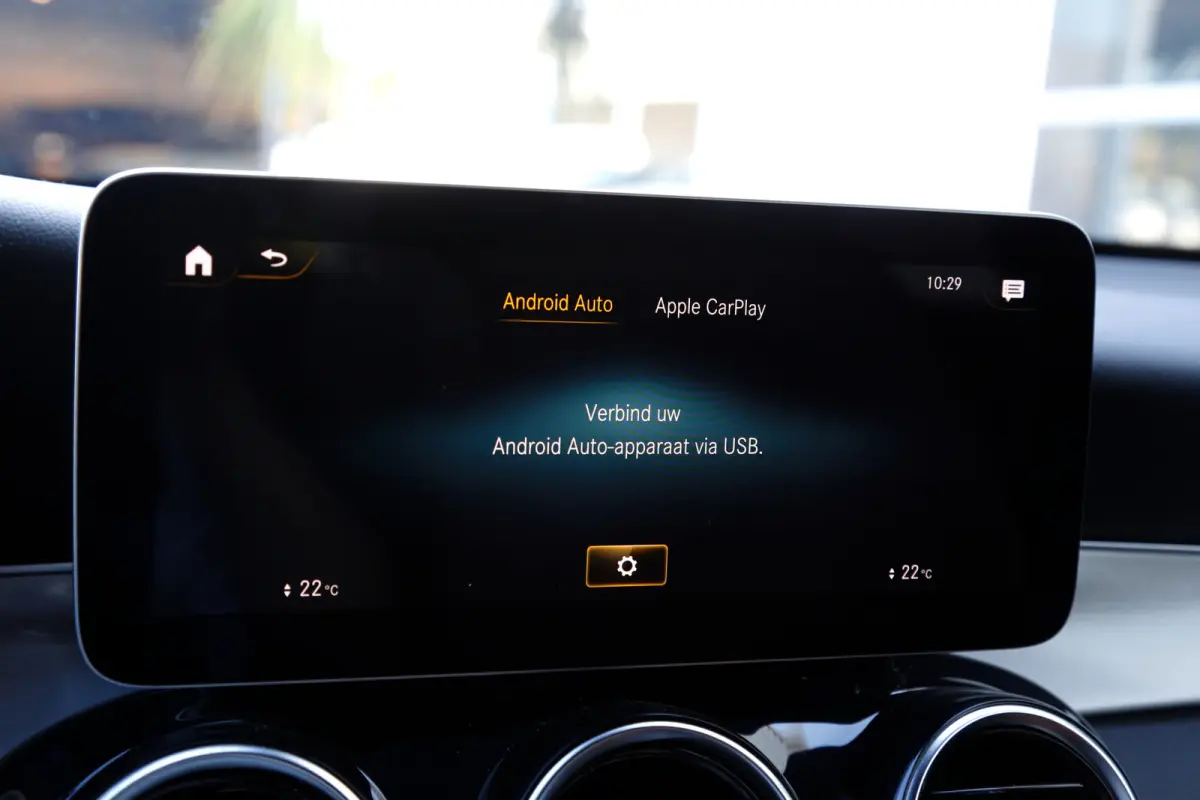 4MATIC AMG Plug in hybride*Perfect MB Onderh.*BTW*ACC/Sfeerverl./Digi. Klokken/AMG Grille/Stoelverw./Stoelkoeling/Camera/Elek. Klep/DAB/LED/Dodehoek/Parkeersens.V+A/19 inch LM*