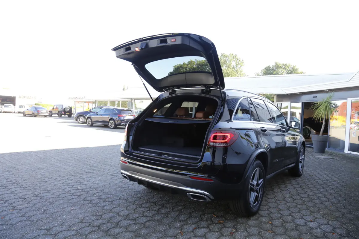 4MATIC AMG Plug in hybride*Perfect MB Onderh.*BTW*ACC/Sfeerverl./Digi. Klokken/AMG Grille/Stoelverw./Stoelkoeling/Camera/Elek. Klep/DAB/LED/Dodehoek/Parkeersens.V+A/19 inch LM*
