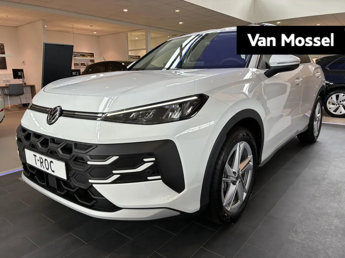 1.5 eTsi Life First Edition | Automaat | Adaptive cruise control | Stoelverwarming | Stuurverwarming | Apple carplay / Android auto |