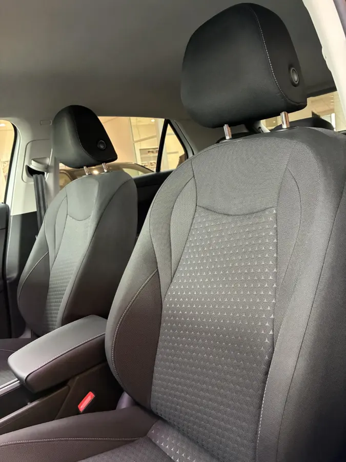 1.5 eTsi Life First Edition | Automaat | Adaptive cruise control | Stoelverwarming | Stuurverwarming | Apple carplay / Android auto |