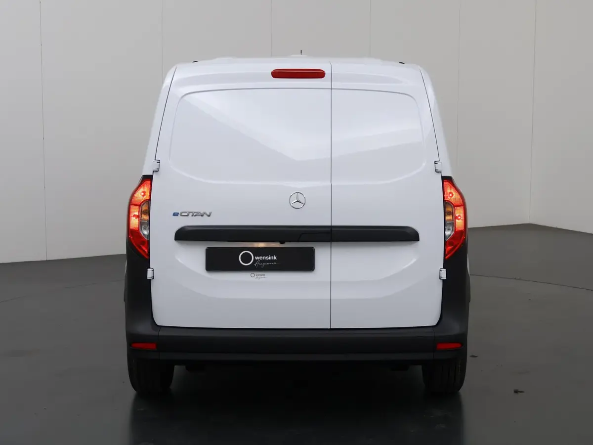 112 GB L2 51 kWh | Achteruitrijcamera | Cruise Control | Climate Control | Airco | DC laden 75 kW |