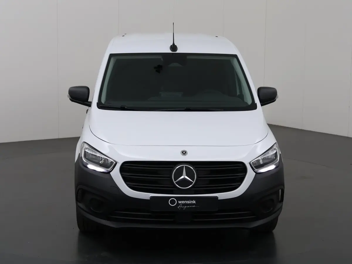 112 GB L2 51 kWh | Achteruitrijcamera | Cruise Control | Climate Control | Airco | DC laden 75 kW |