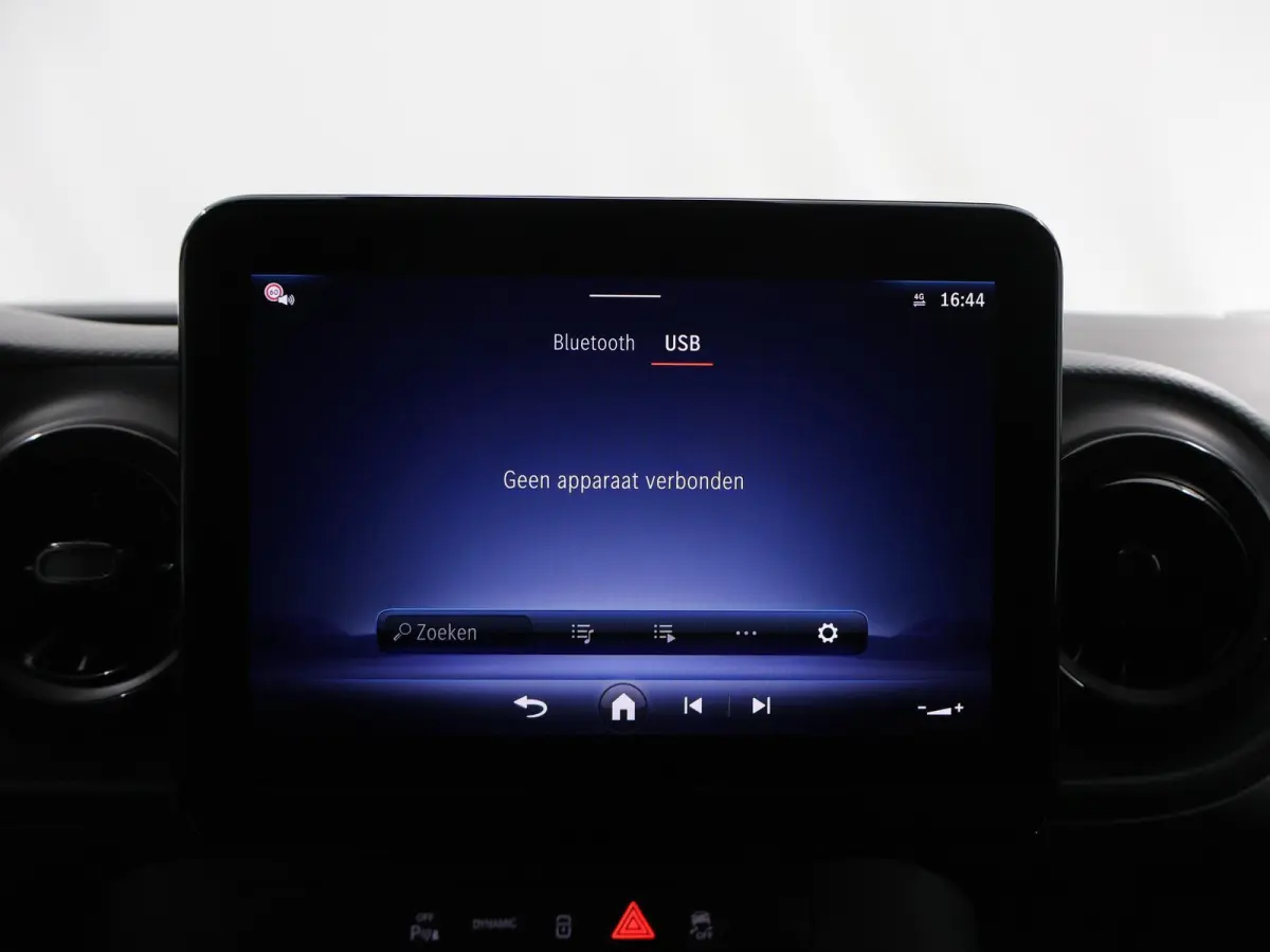 112 GB L2 51 kWh | Achteruitrijcamera | Cruise Control | Climate Control | Airco | DC laden 75 kW |