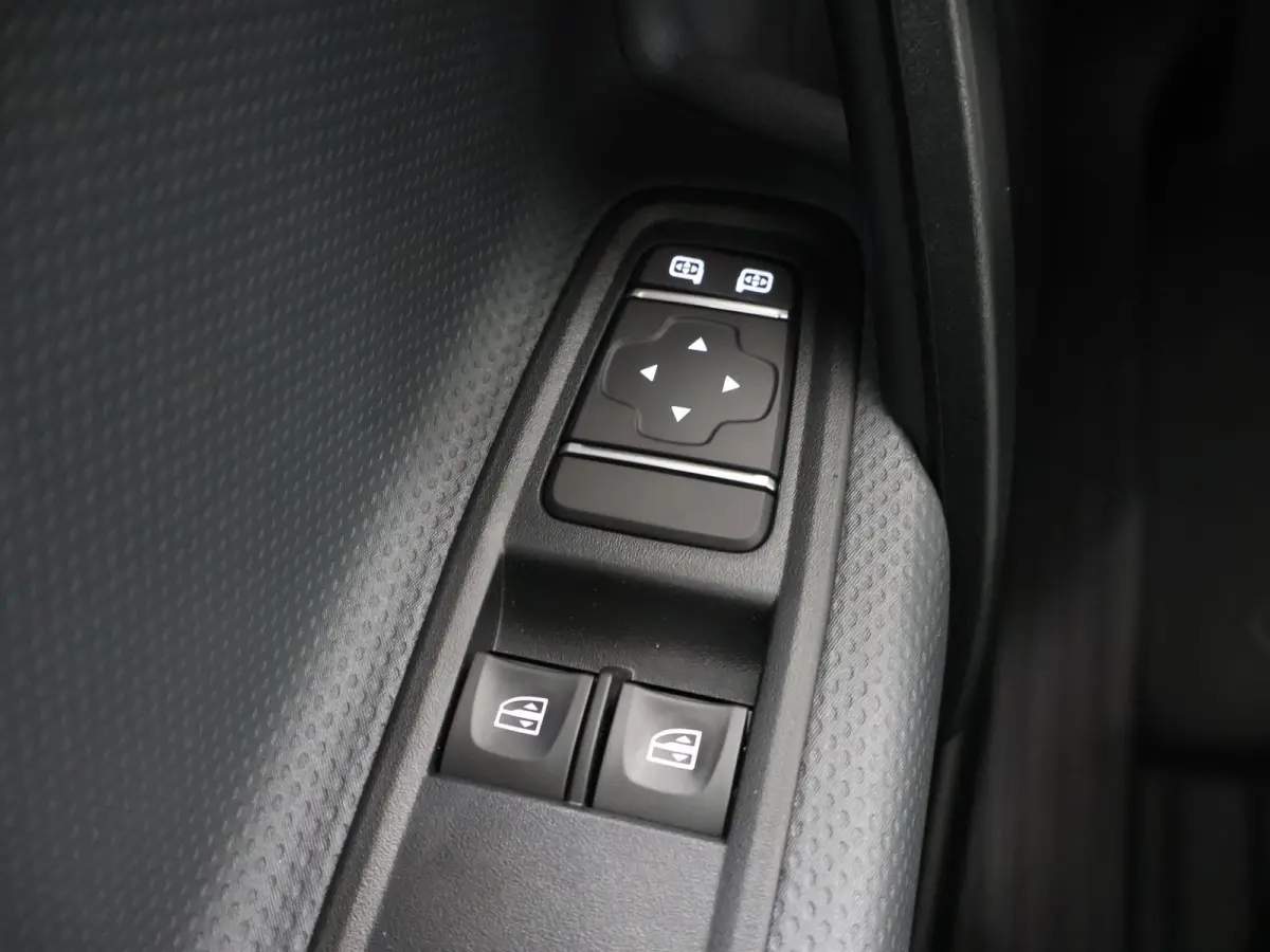 112 GB L2 51 kWh | Achteruitrijcamera | Cruise Control | Climate Control | Airco | DC laden 75 kW |