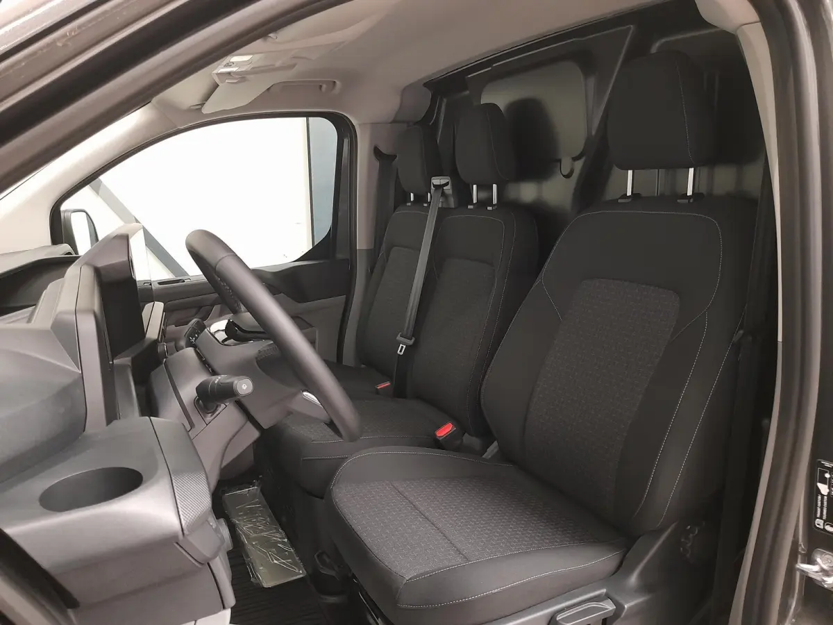 300 2.0 TDCI L2H1 Trend Nieuw Model Navi Cruise Camera Parkeersensoren Trekhaak