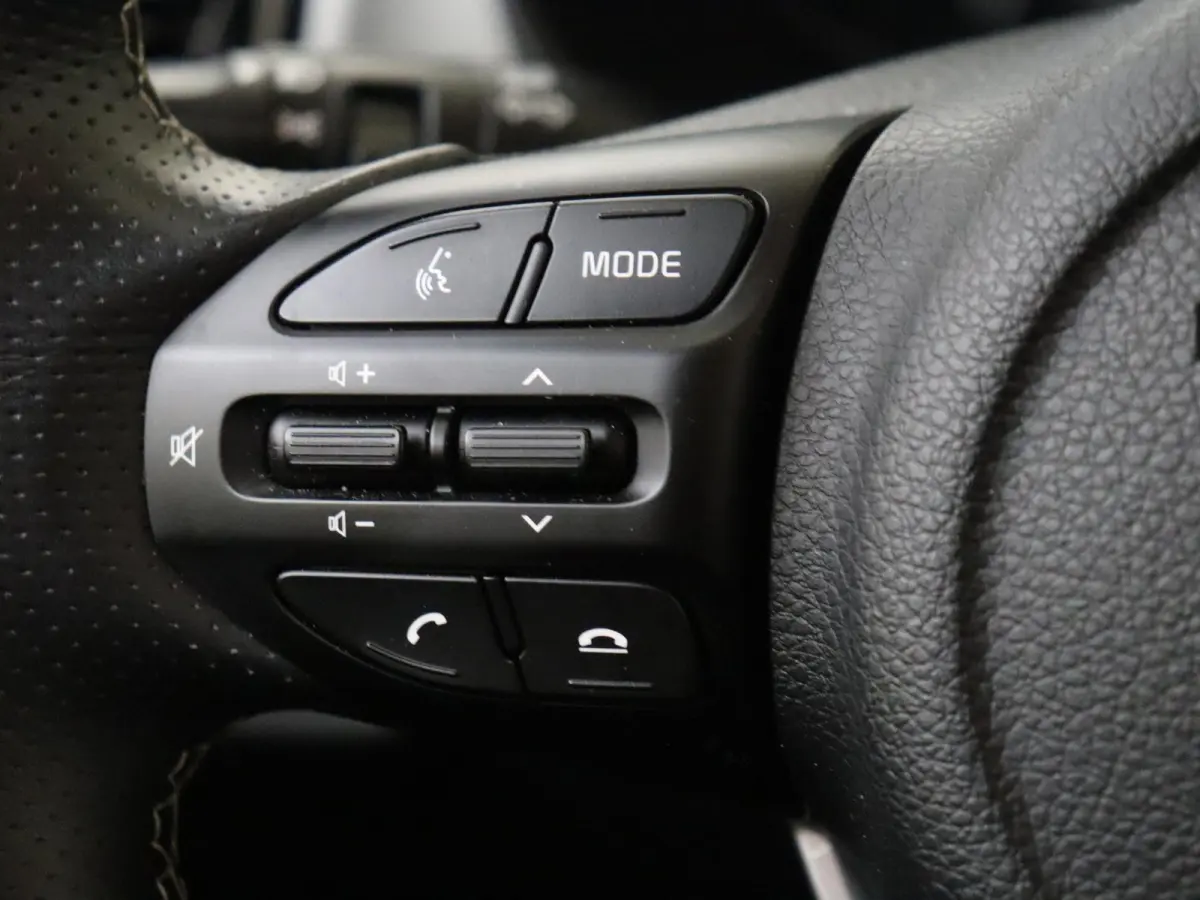 1.0 T-GDi MHEV GT-Line 100PK | Automaat | Apple & Android Carplay | Parkeersensoren & Camera | Adaptive Cruise Control & Stuurhulp | Climate control | lederen/stof bekleding | LED koplampen 