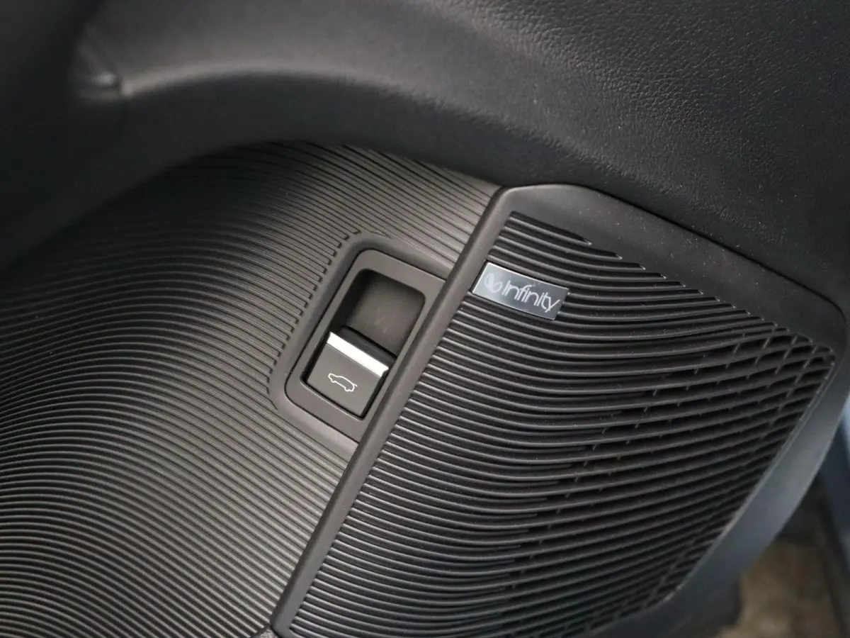 1.5 DM-i FWD Comfort | 26.6 KWh Accu | 125km WLPT | Panoramadak | Head-Up Display | Verwarmde/geventileerde voorstoelen |